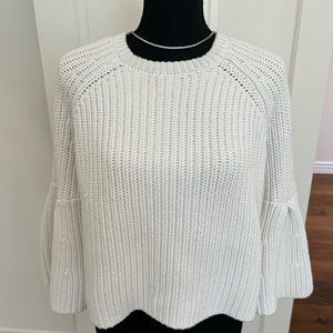 ELIZABETH AND JAMES CHUNKY KNIT CROPPED SWEATER W/BELL SLEEVES SZ-S 😍